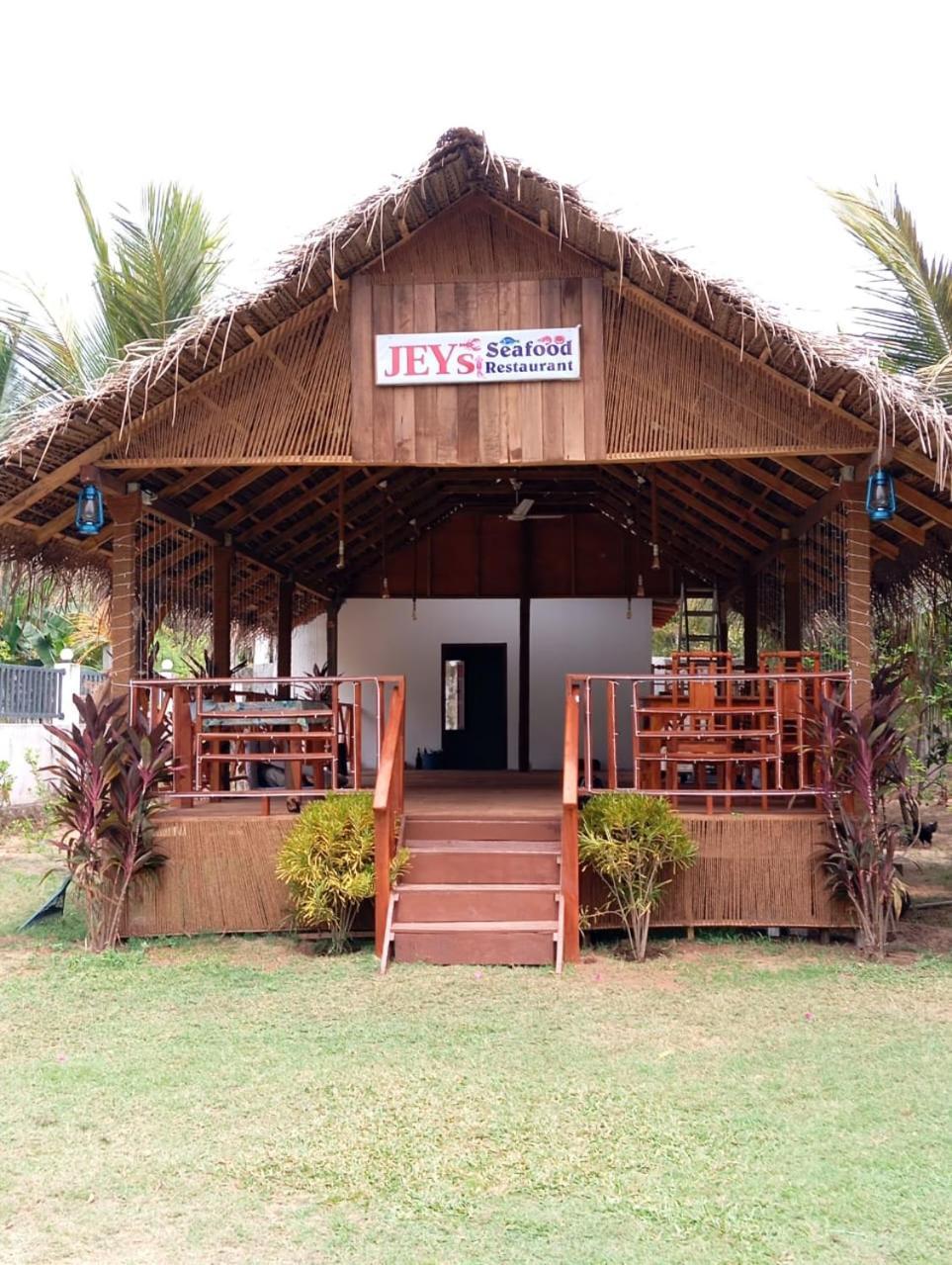 Jeys Place 尼拉瓦利 外观 照片